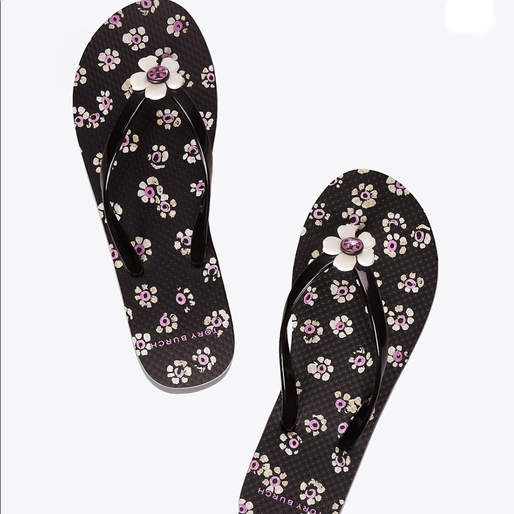 tory burch flip flops !!